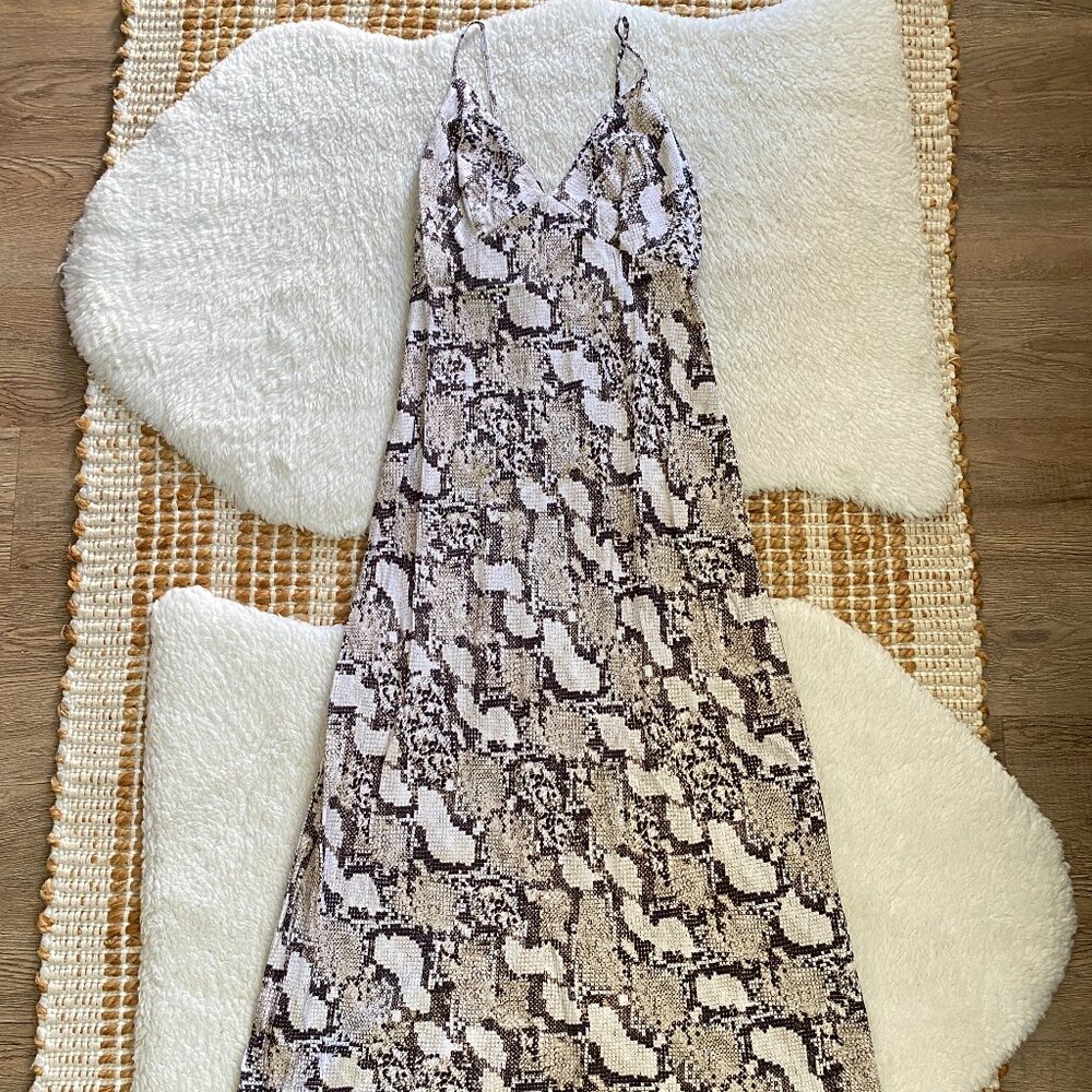 Grunge Beige Snakeskin-Patterned Slip Dress – Adjustable Straps, Midi Length